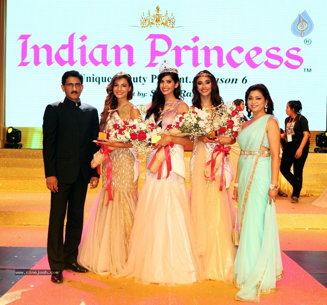 Indian Princess 2015 Grand Finale - 8 / 32 photos