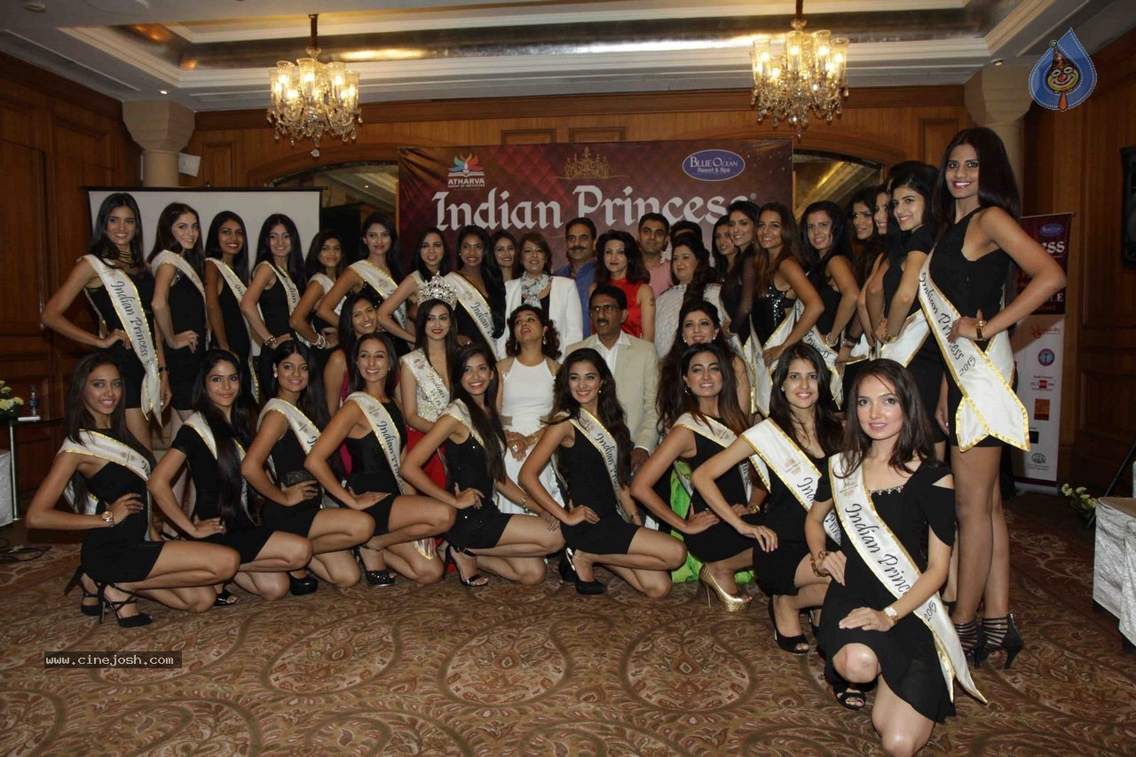 Indian Princess 2015 World Grand Finale PM - 24 / 45 photos