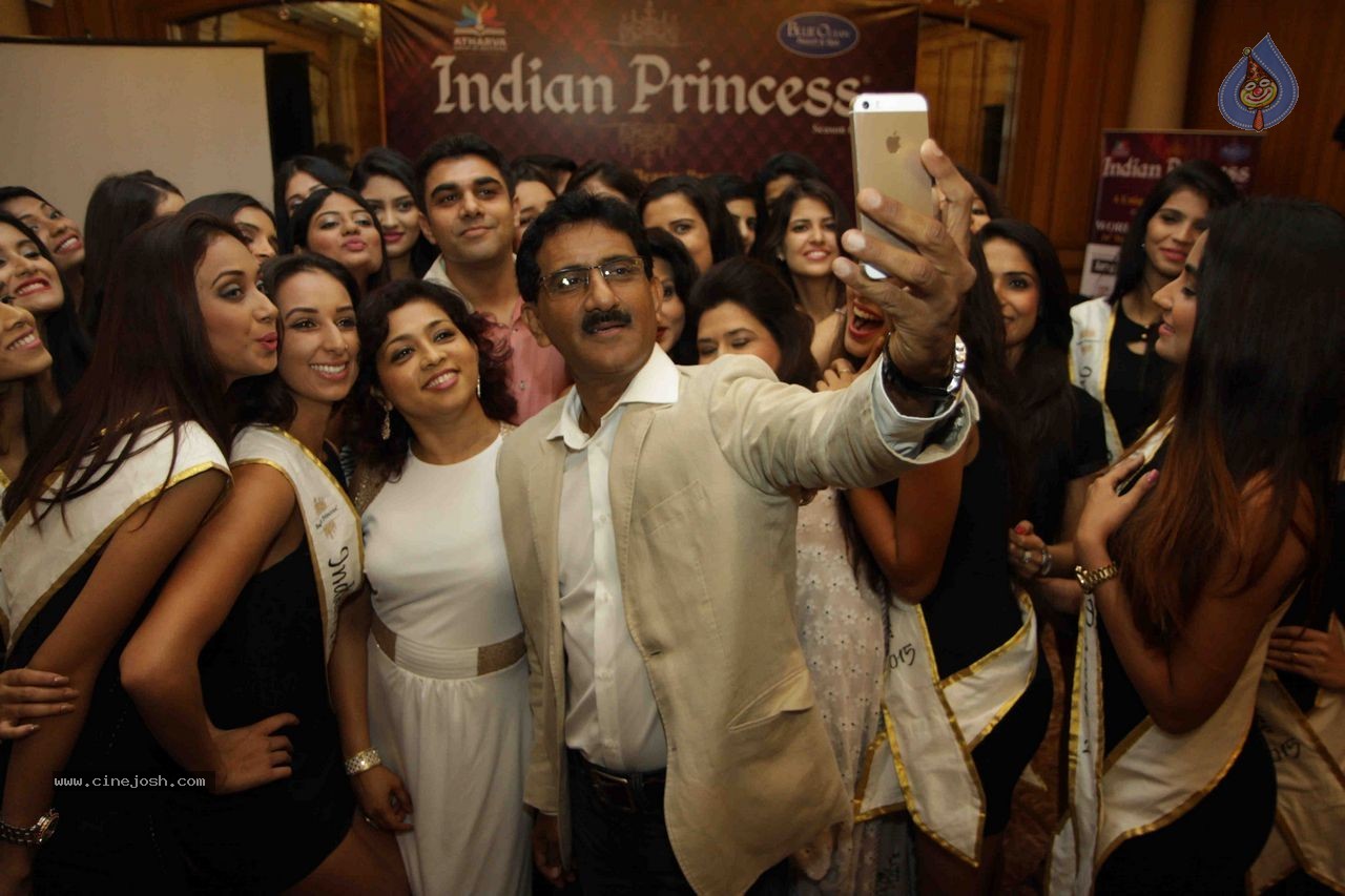 Indian Princess 2015 World Grand Finale PM - 28 / 45 photos