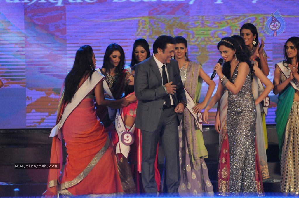 Indian Princess Fashion Show 2014 - 16 / 67 photos
