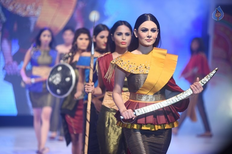 INIFD Fashion Show at St Andrews  - 20 / 37 photos