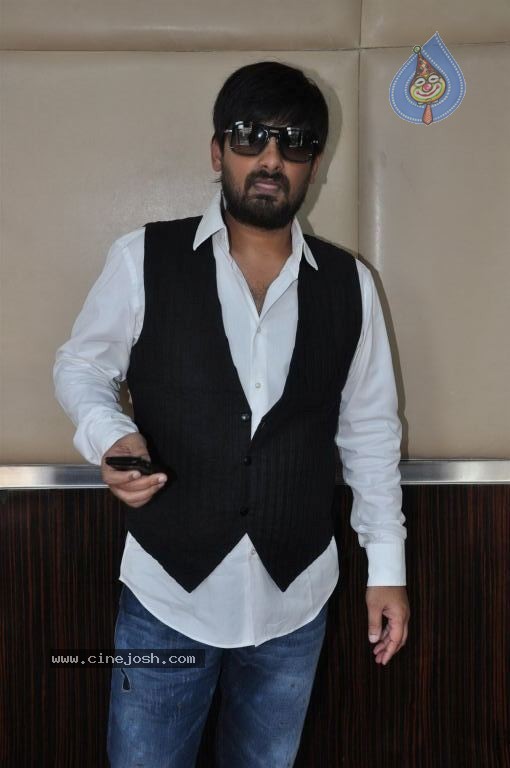 Ishkq in Paris Music Launch - 22 / 54 photos