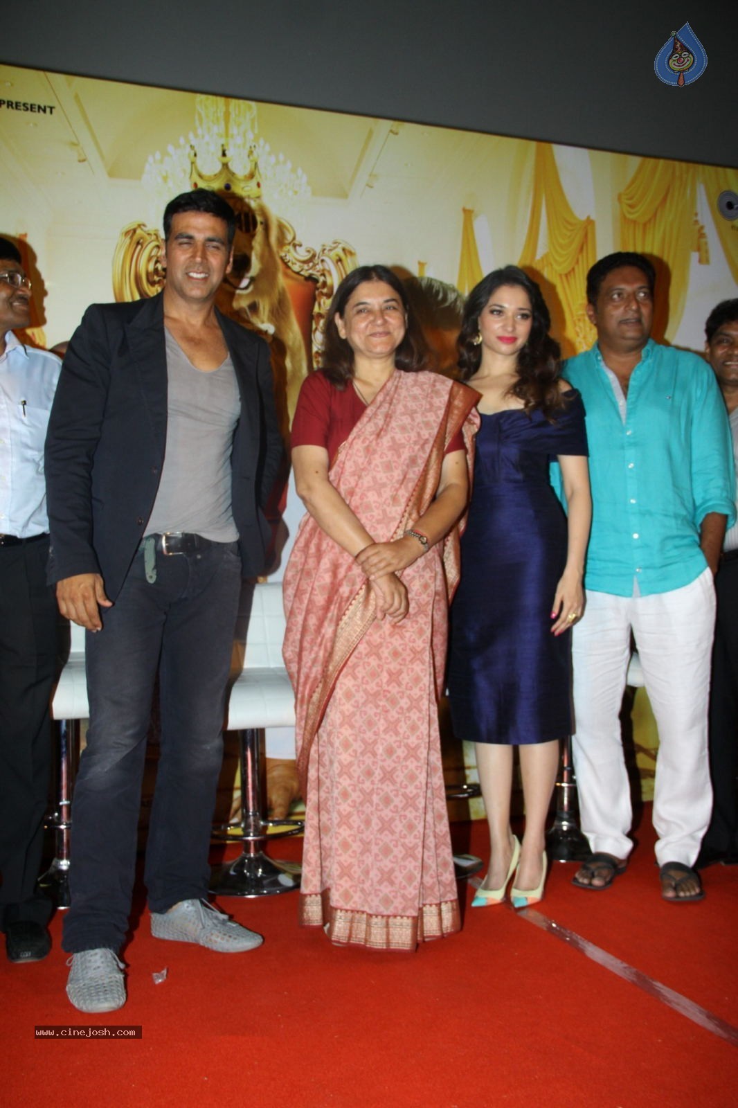 Its Entertainment First Look Launch - 16 / 59 photos