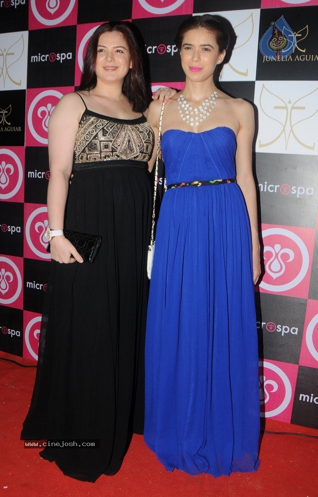Jacqueline n Zarine Khan at Microspa Launch - 12 / 73 photos