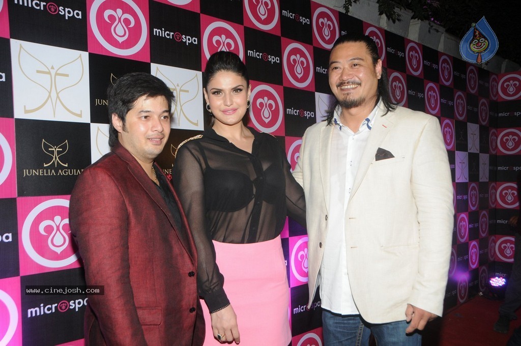 Jacqueline n Zarine Khan at Microspa Launch - 61 / 73 photos