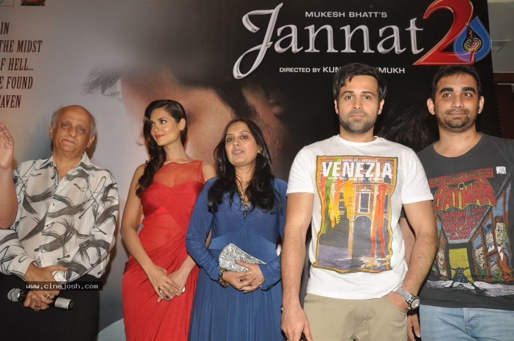Jannat 2 Movie Success Party - 27 / 38 photos