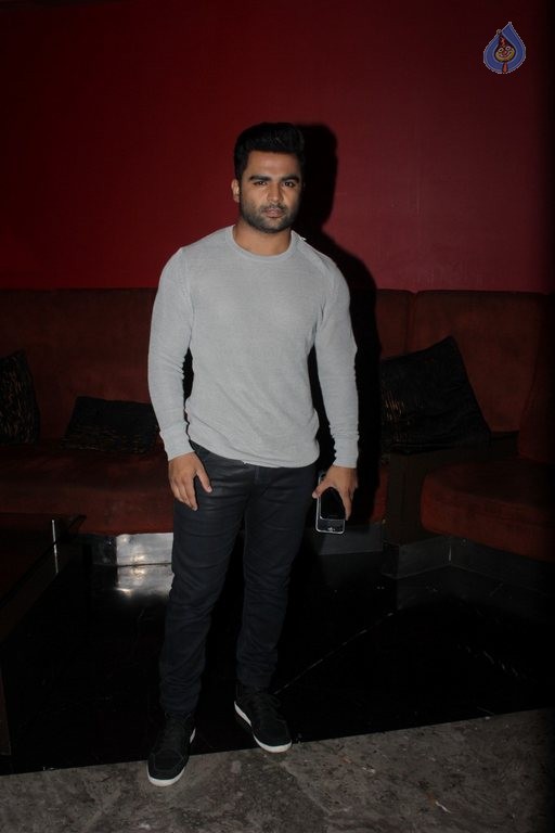 Jazbaa Film Trailer Launch - 28 / 42 photos