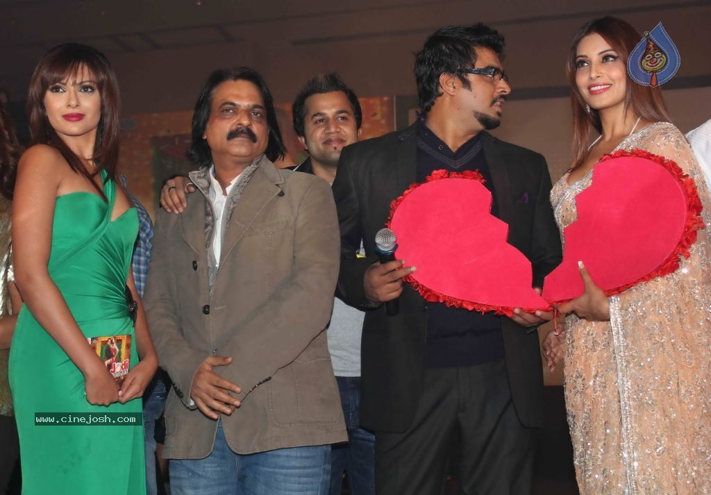 Jodi Breakers Movie Music Launch - 5 / 68 photos