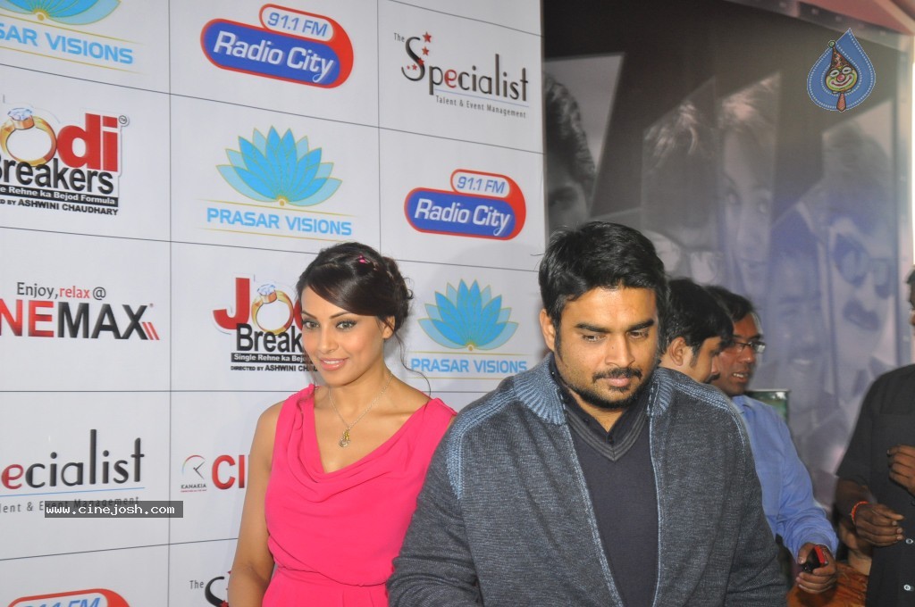 Jodi Breakers Movie Press Meet - 26 / 56 photos