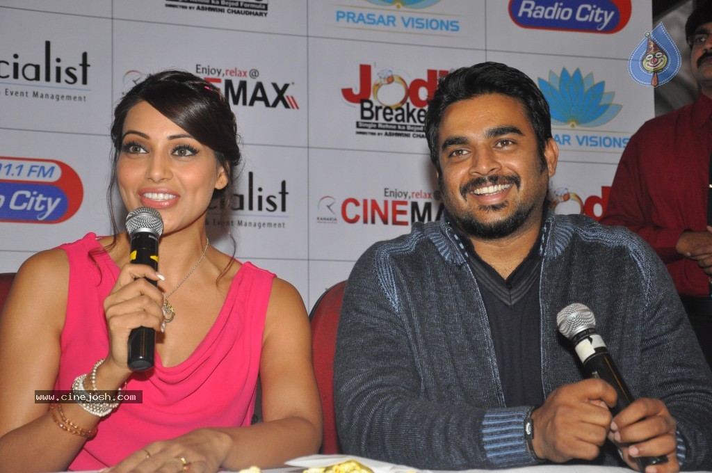 Jodi Breakers Movie Press Meet - 34 / 56 photos