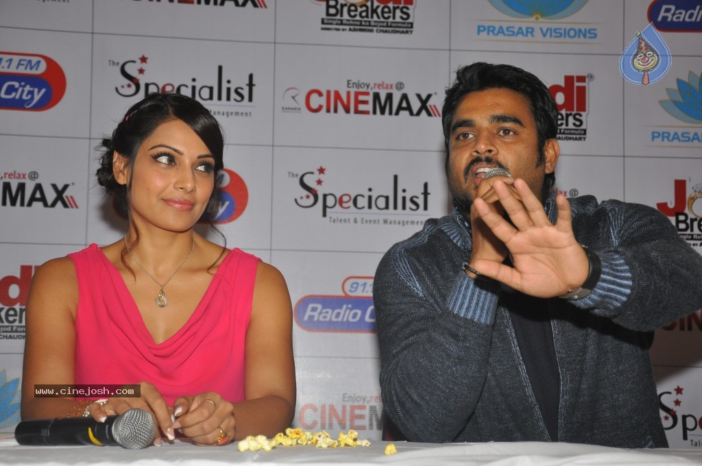 Jodi Breakers Movie Press Meet - 53 / 56 photos