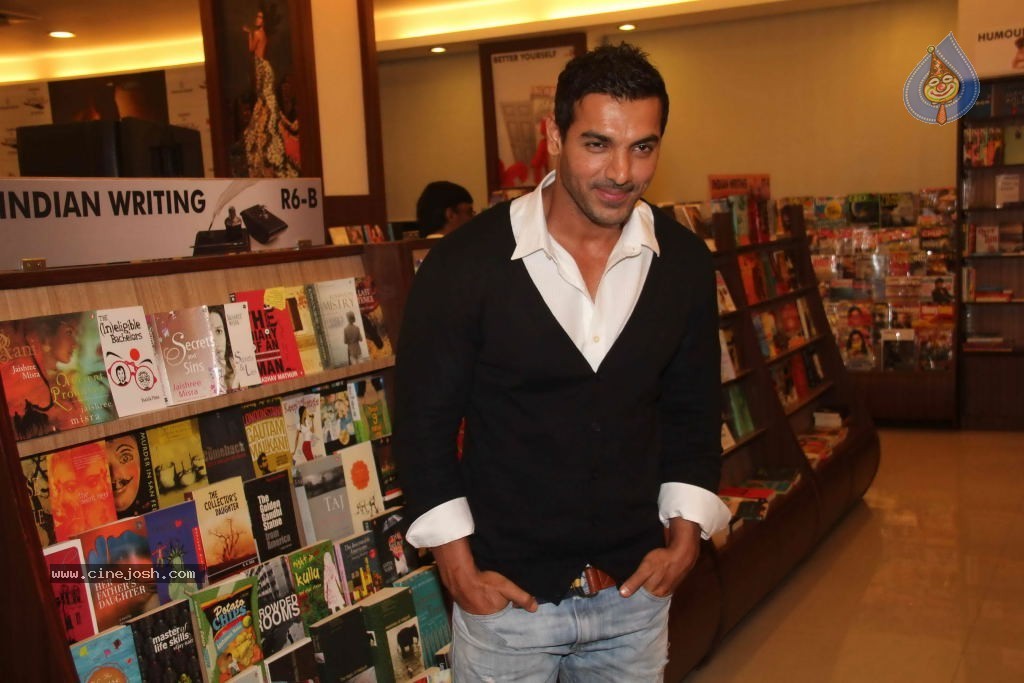  John Abraham Launches Susy Mathew Book - 11 / 42 photos