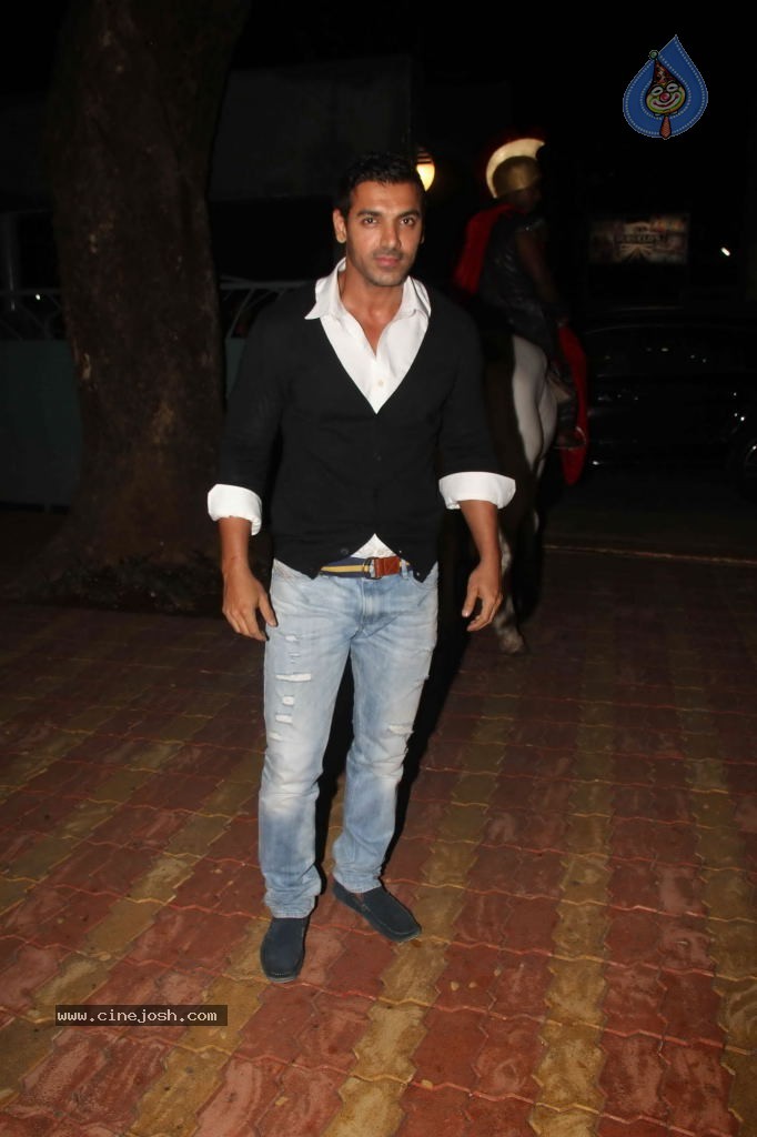  John Abraham Launches Susy Mathew Book - 13 / 42 photos