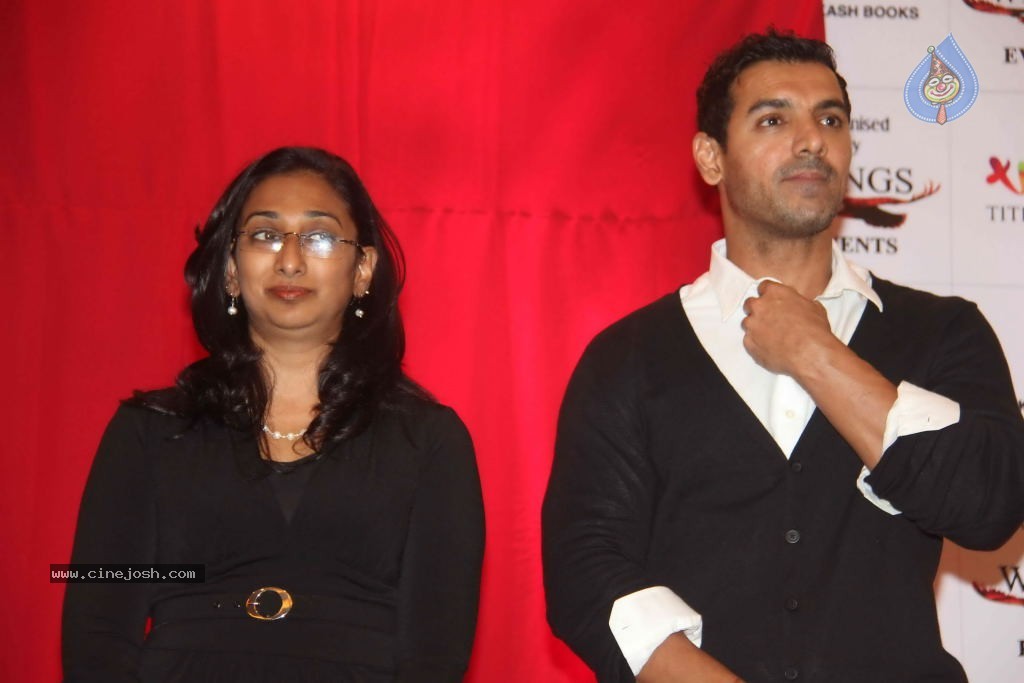  John Abraham Launches Susy Mathew Book - 33 / 42 photos