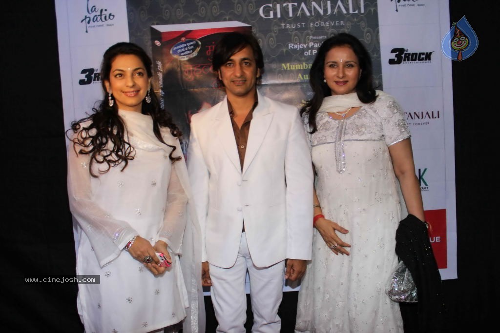 Juhi Chawla Launches Rajeev Paul Book - 5 / 78 photos