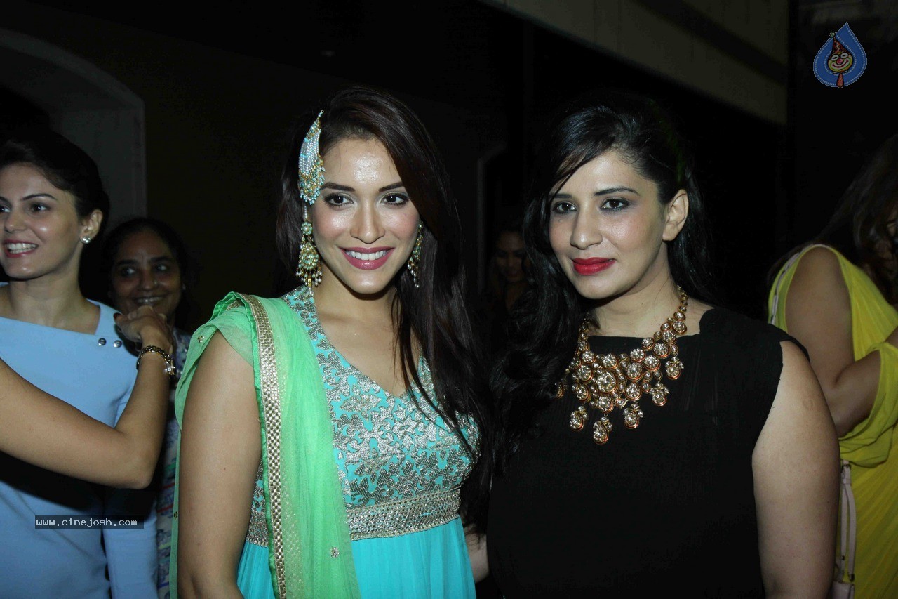 Jyothi Kapoor New York Based Jewellery Preview - 39 / 53 photos