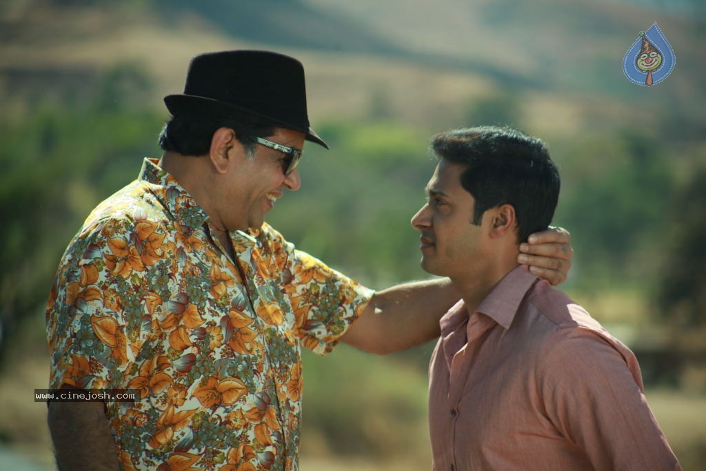 Kamal Dhamaal Malamaal Movie Stills - 1 / 17 photos