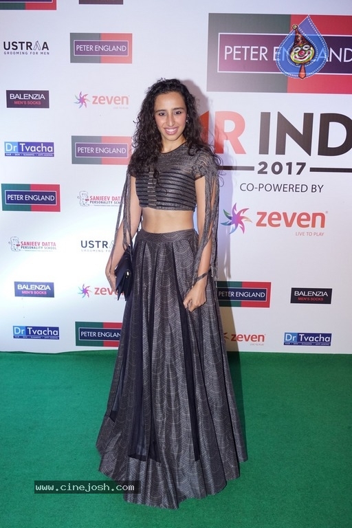 Kangana Ranaut At Peter England Mr India Finale 2017 - 7 / 23 photos