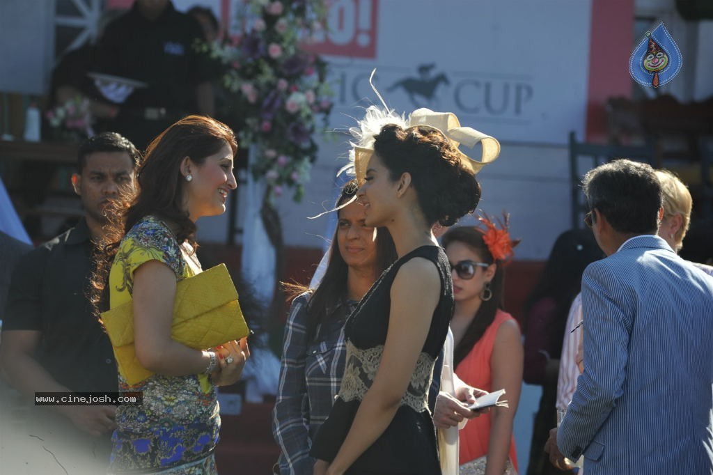 Kangana Ranaut at the HELLO Class Race 2014 - 60 / 78 photos
