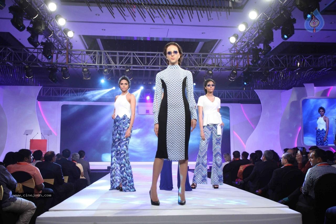 Kangana Ranaut Showstopper at Launch of LIVA - 24 / 108 photos