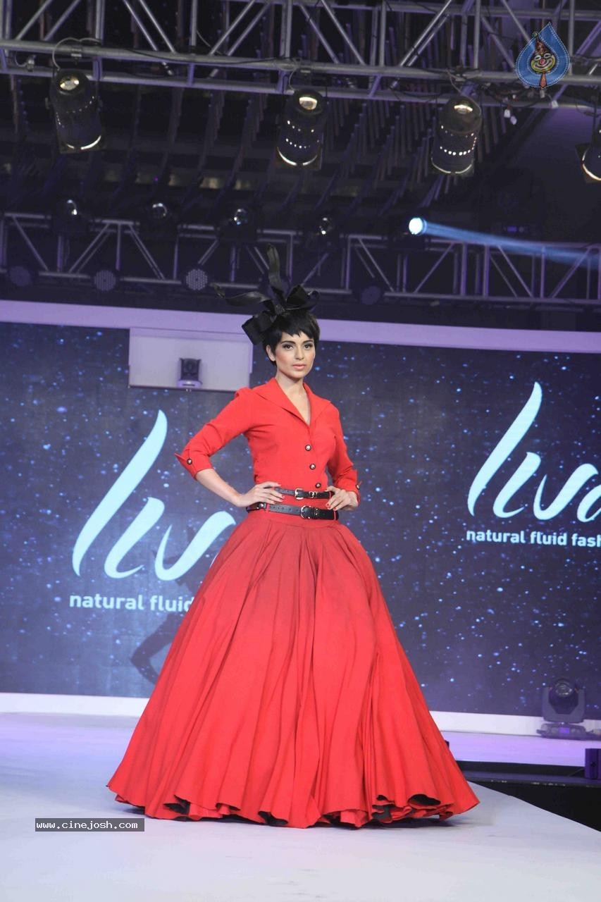 Kangana Ranaut Showstopper at Launch of LIVA - 30 / 108 photos