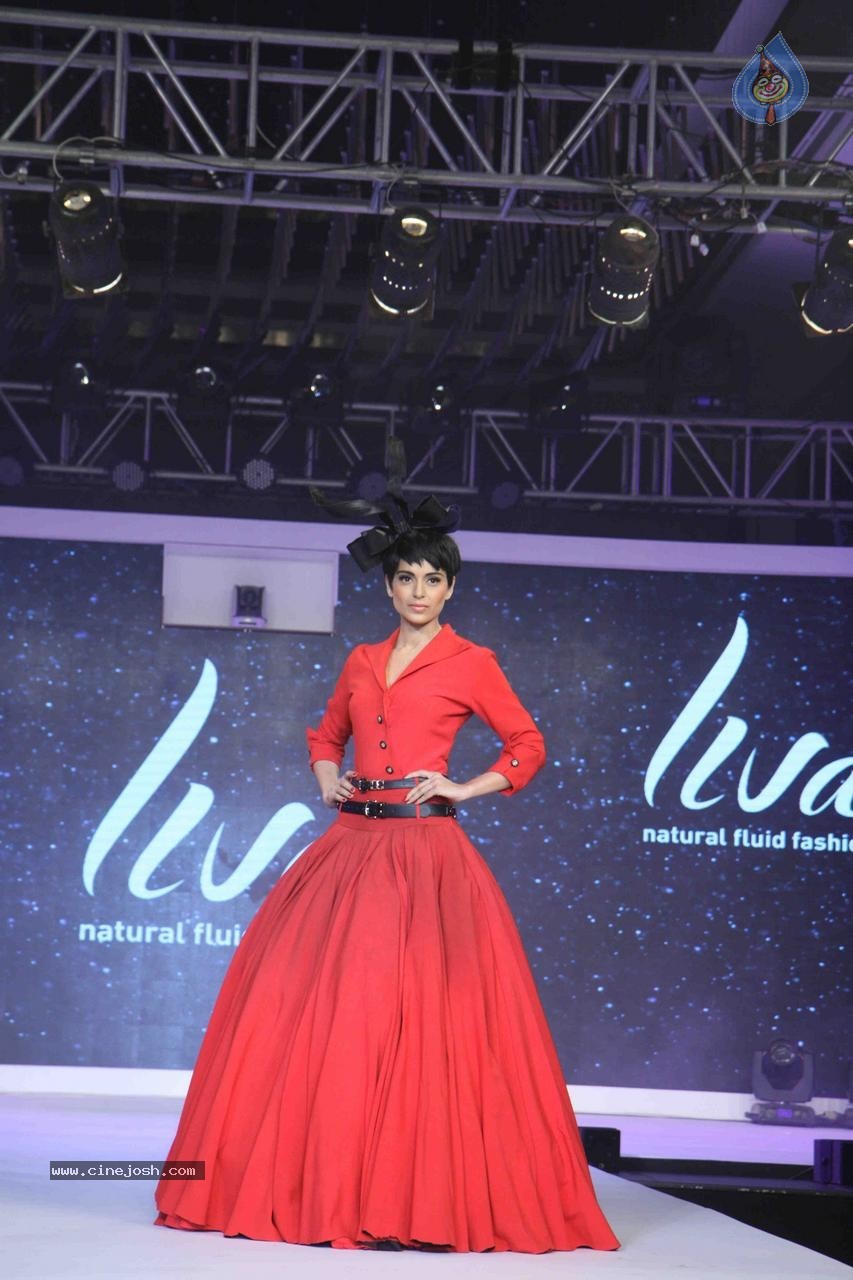 Kangana Ranaut Showstopper at Launch of LIVA - 67 / 108 photos
