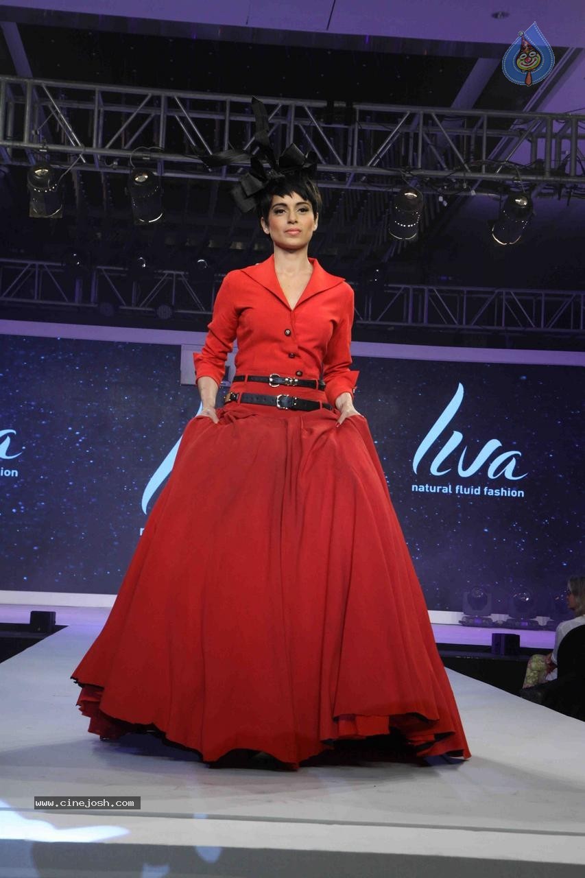 Kangana Ranaut Showstopper at Launch of LIVA - 83 / 108 photos
