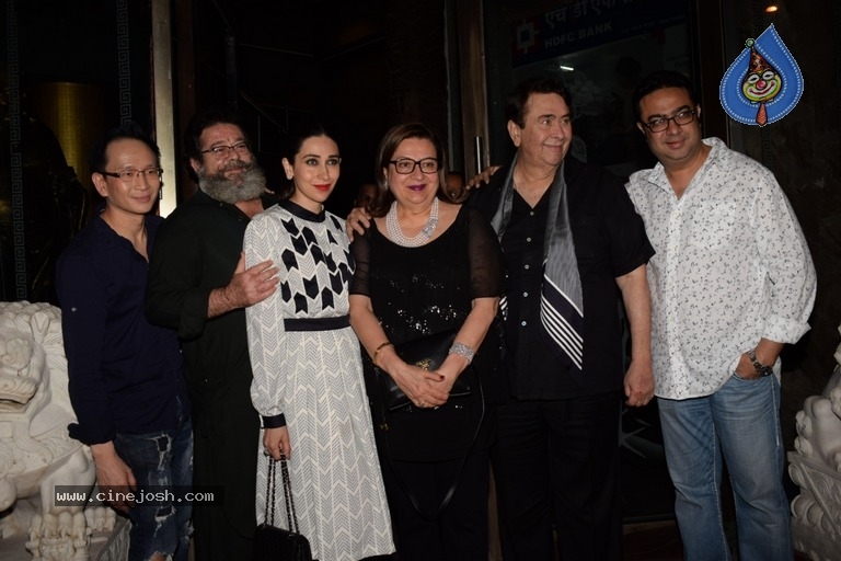 Kapoor Family Celebrate The Birthday Of Babita - 2 / 15 photos