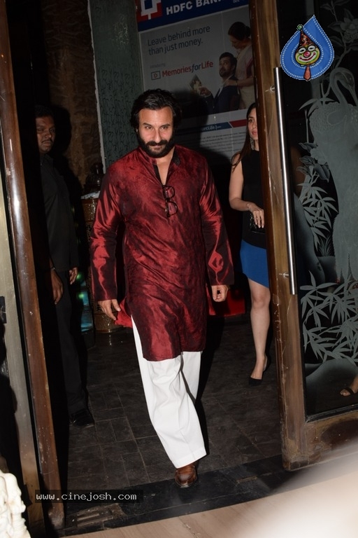Kapoor Family Celebrate The Birthday Of Babita - 10 / 15 photos