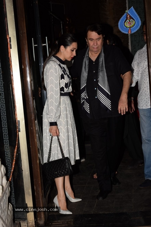 Kapoor Family Celebrate The Birthday Of Babita - 11 / 15 photos