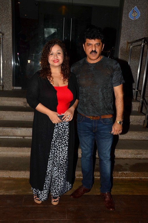 Karanvir Bohra Birthday Bash - 22 / 33 photos