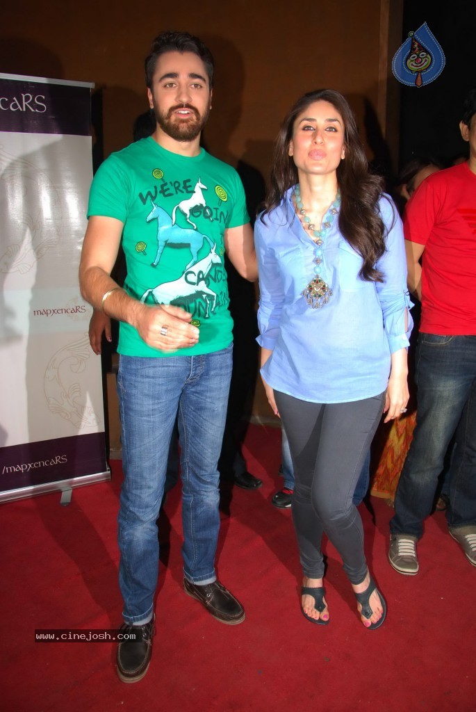  Kareena Kapoor at National College Festival - 29 / 60 photos