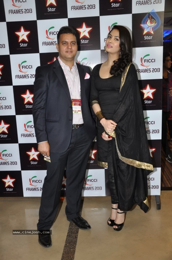 Kareena Kapoor at FICCI Frames 2013 Launch - 2 / 47 photos