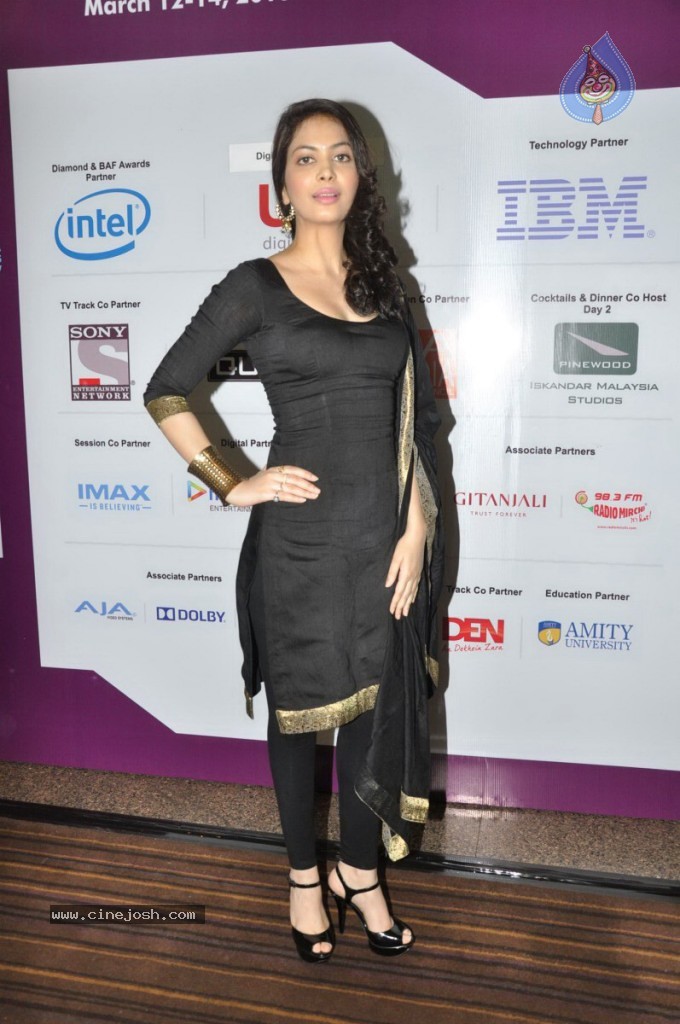 Kareena Kapoor at FICCI Frames 2013 Launch - 16 / 47 photos