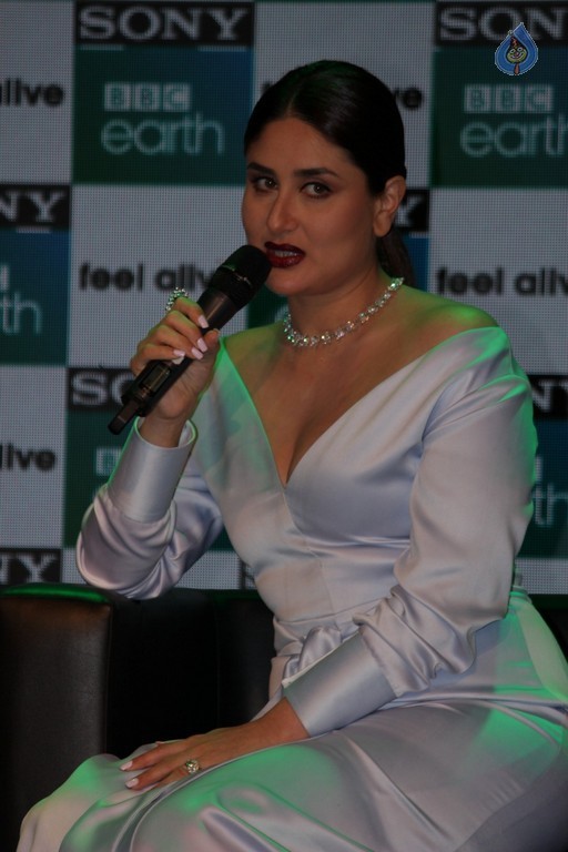 Kareena Kapoor Launches New Channel Sony BBC Earth - 22 / 39 photos
