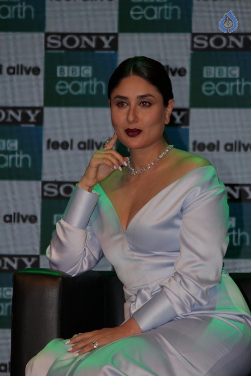 Kareena Kapoor Launches New Channel Sony BBC Earth - 26 / 39 photos
