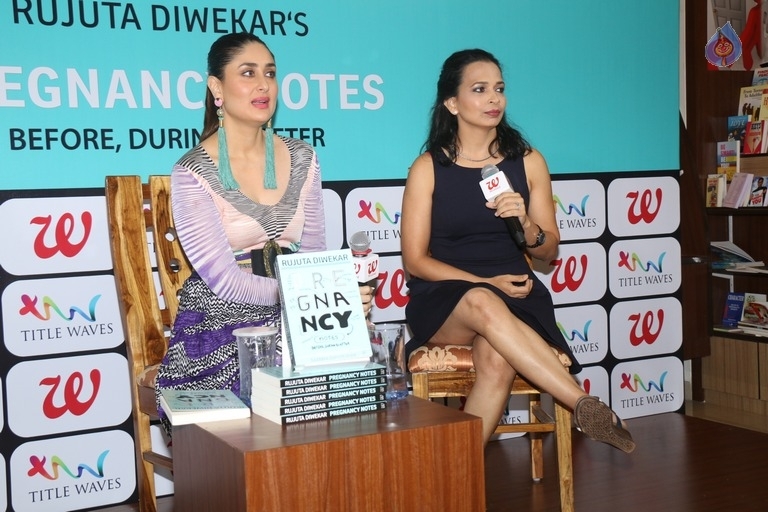 Kareena Kapoor Launches Pregnancy Notes Book - 15 / 15 photos