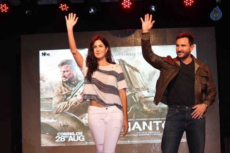 Katrina and Saif Promotes Phantom  - 16 / 21 photos