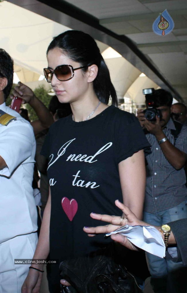 Katrina Kaif Latest Stills - 1 / 19 photos