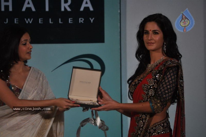 Katrina Kaif Launches Nakshatra Colletions - 20 / 43 photos