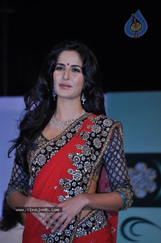 Katrina Kaif Launches Nakshatra Colletions - 38 / 43 photos