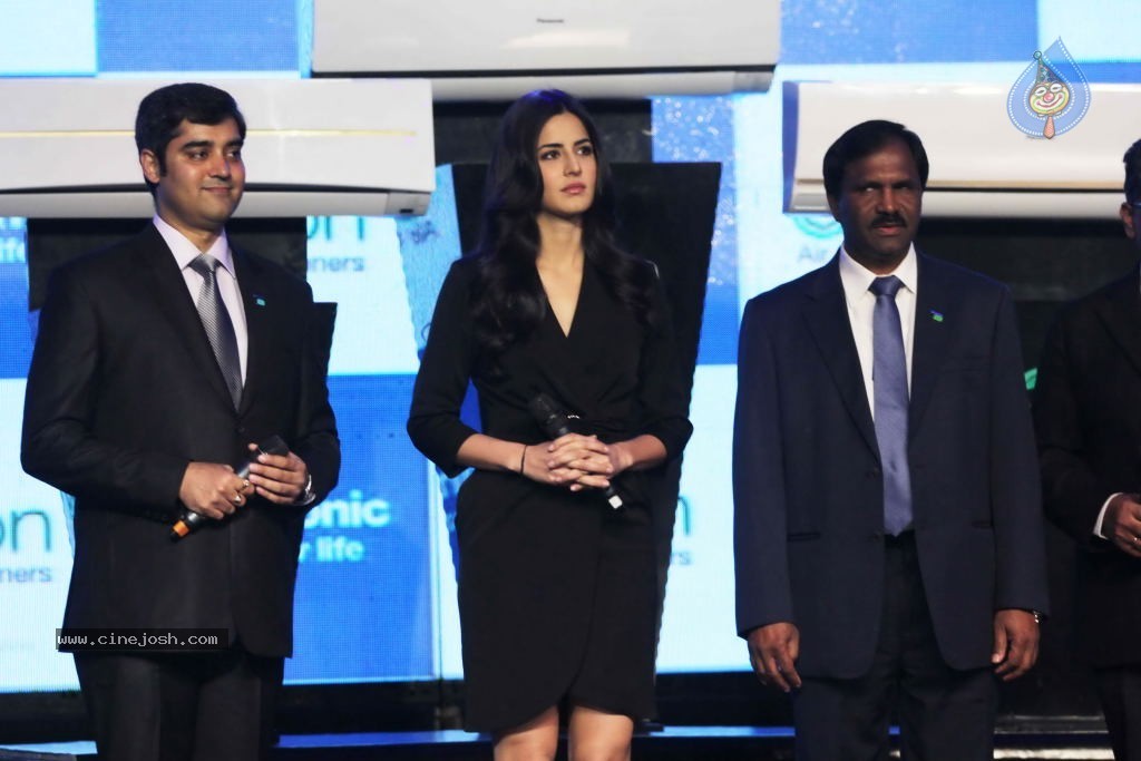 Katrina Kaif Launches Panasonic Cube AC - 18 / 29 photos