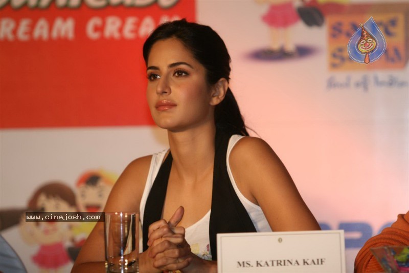 Katrina Kaif n AR Rahman at Rhyme School Album Launch - 22 / 22 photos