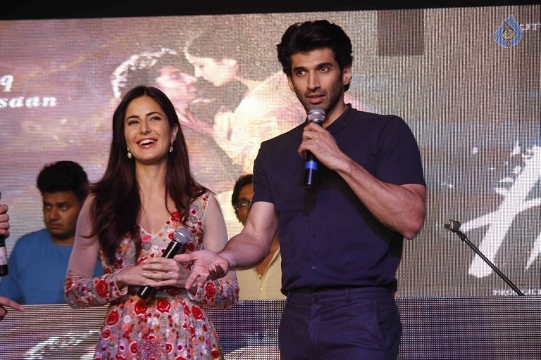 Katrina Kaif Promotes Fitoor - 30 / 35 photos