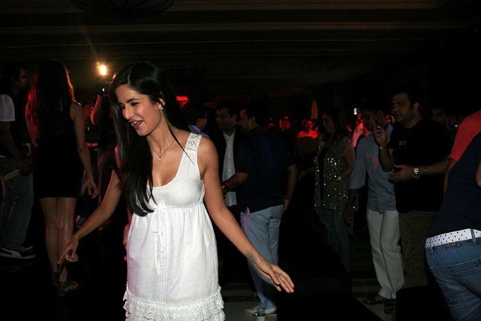 Katrina Kaif Supporting Royal Challengers Banglore - 9 / 12 photos