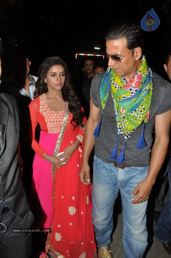 Khiladi 786 Promotional Event - 57 / 66 photos