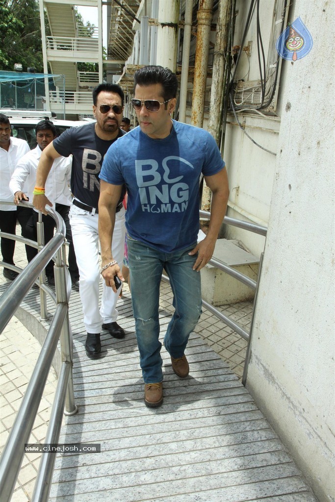 Kick Movie Jumme Ki Raat Song Launch - 37 / 100 photos
