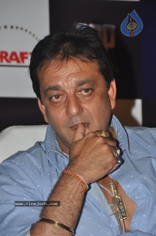 Knock Out Movie Press Meet - 15 / 40 photos