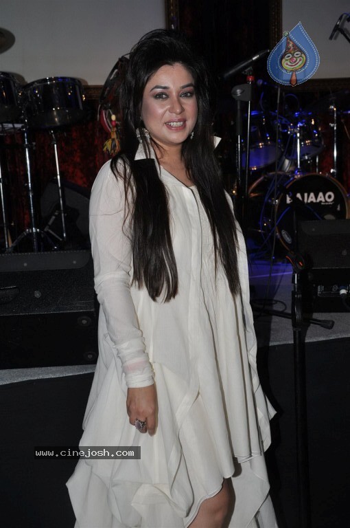 Komal Rizvi Album Launch Event - 3 / 34 photos