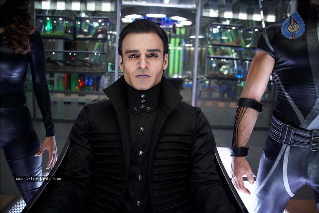 Krrish 3 Movie Promo Launch - 12 / 36 photos